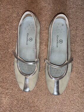 Cole Haan Leather Mary Jane Shoes Pale Green w/Metallic Silver Trim 9